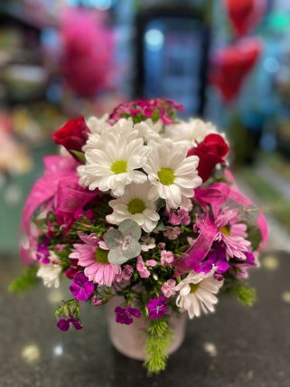 Seramikte Taptaze Çiçekler